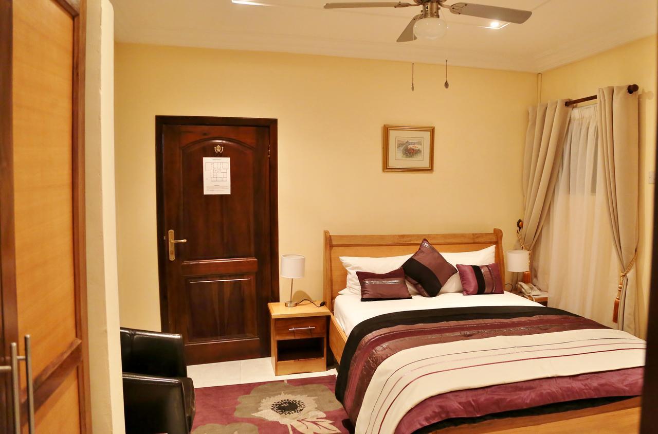 Eden Vale Hotel Ajiringano Buitenkant foto