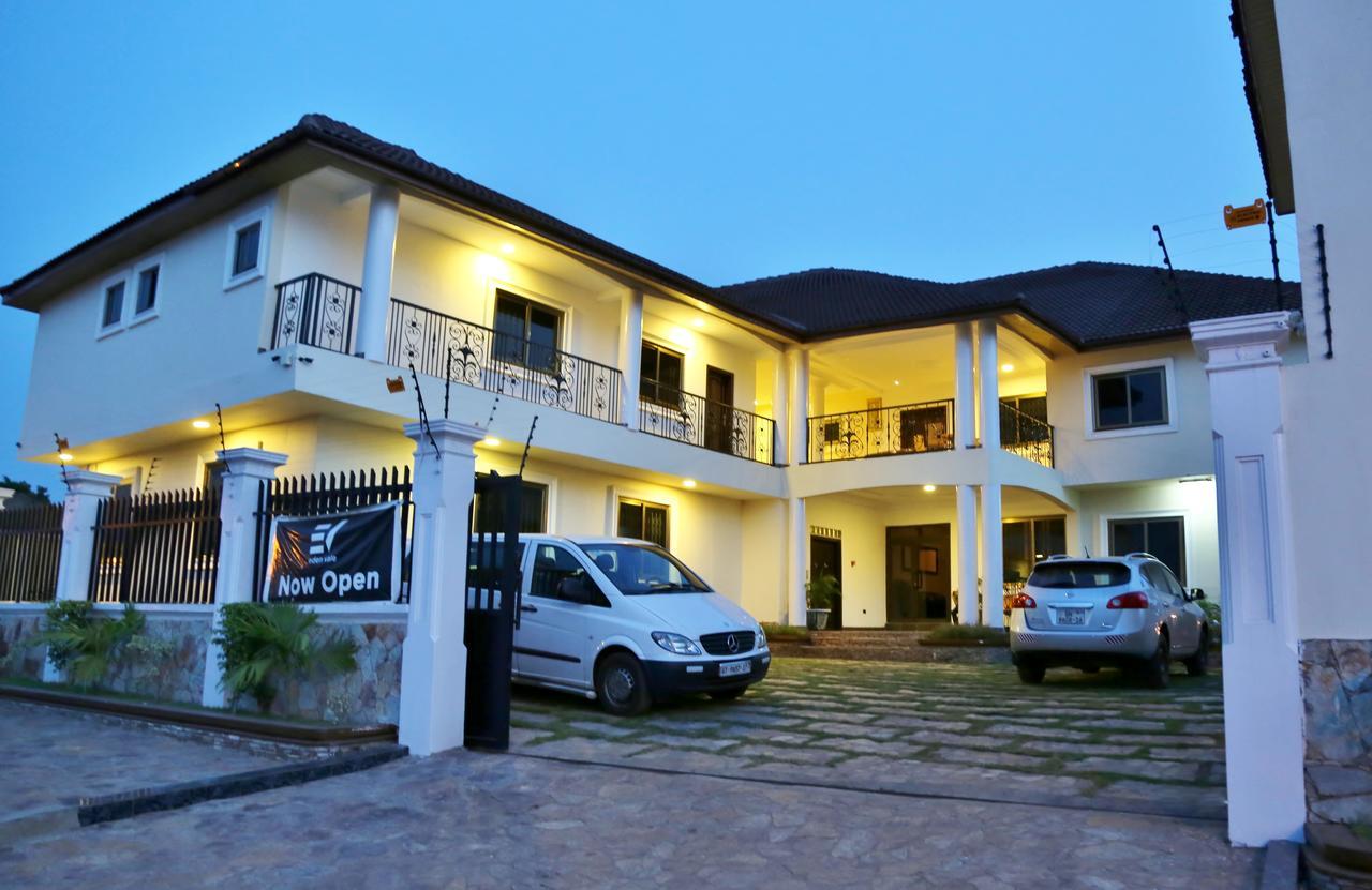 Eden Vale Hotel Ajiringano Buitenkant foto