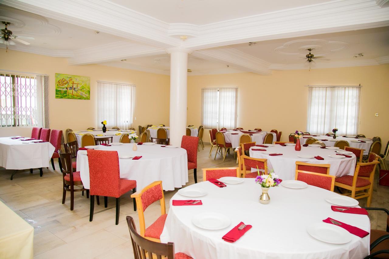 Eden Vale Hotel Ajiringano Buitenkant foto